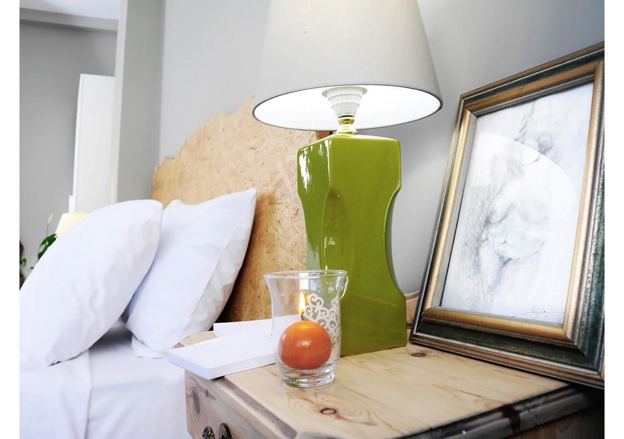 Live In Athens, Psyrri Central Apartments Ngoại thất bức ảnh